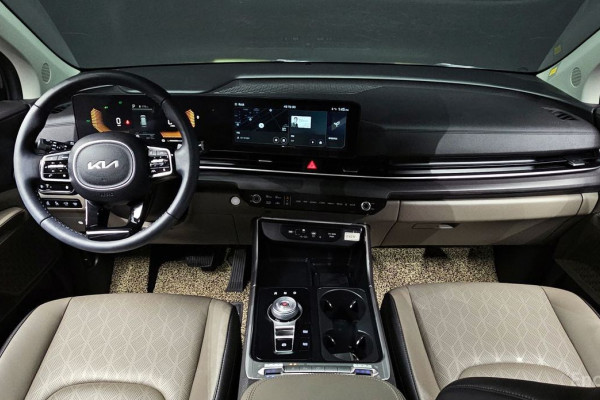 2024 Kia Carnival с пробегом 28 110 км