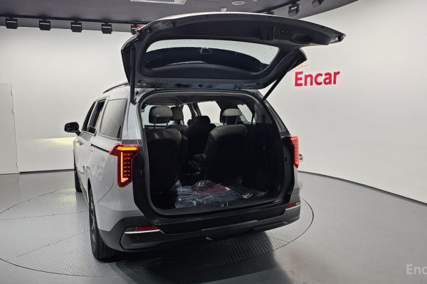 2024 Kia Carnival с пробегом 31 089 км