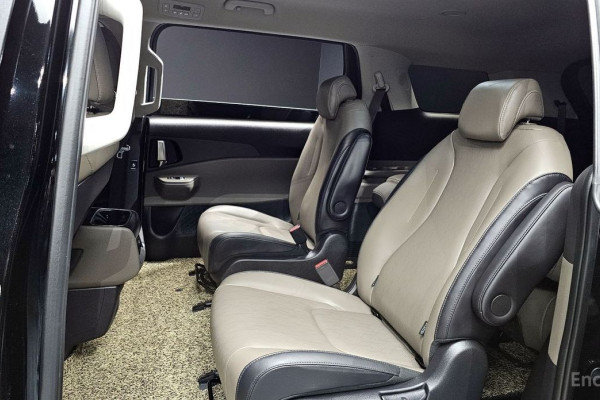 2024 Kia Carnival с пробегом 28 110 км