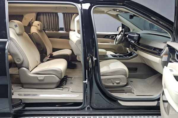 2024 Kia Carnival с пробегом 29 237 км