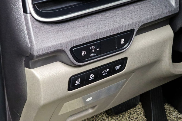 2024 Kia Carnival с пробегом 28 110 км