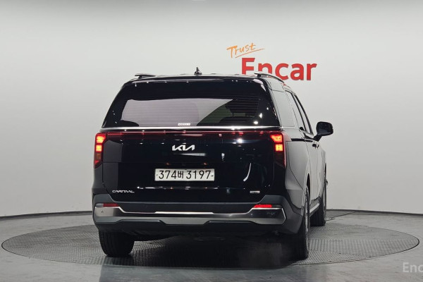 2024 Kia Carnival с пробегом 57 712 км
