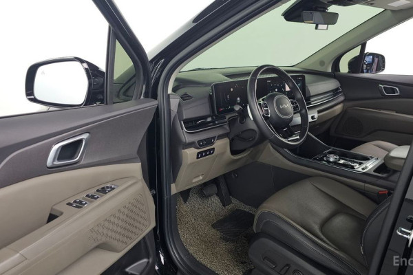 2024 Kia Carnival с пробегом 57 712 км