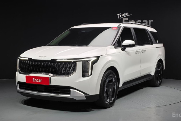 2024 Kia Carnival с пробегом 20 962 км