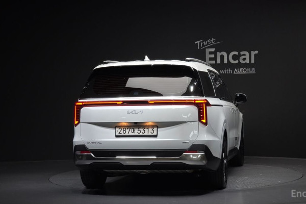 2024 Kia Carnival с пробегом 11 483 км