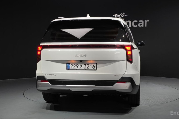 2024 Kia Carnival с пробегом 20 962 км