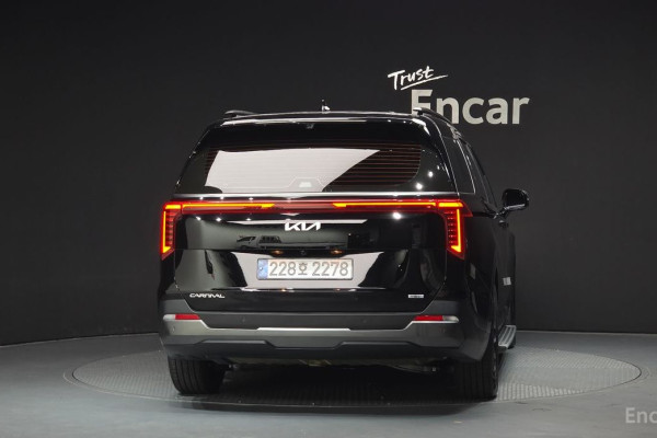 2024 Kia Carnival с пробегом 14 269 км