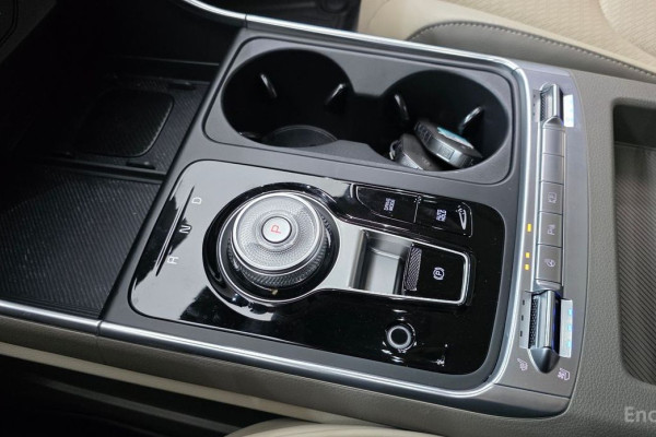 2024 Kia Carnival с пробегом 14 269 км