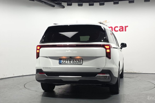 2024 Kia Carnival с пробегом 45 105 км