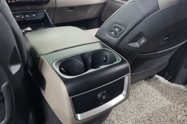 2024 Kia Carnival с пробегом 57 712 км