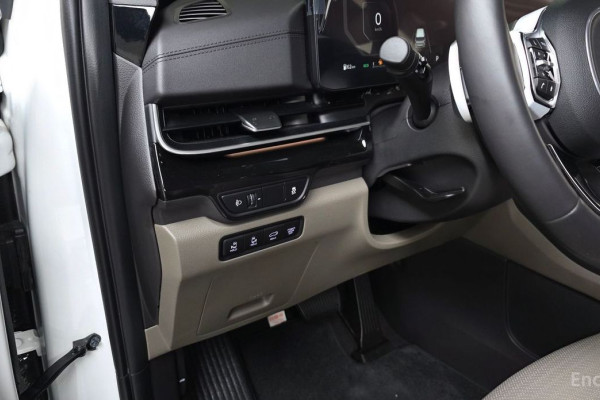 2024 Kia Carnival с пробегом 11 483 км