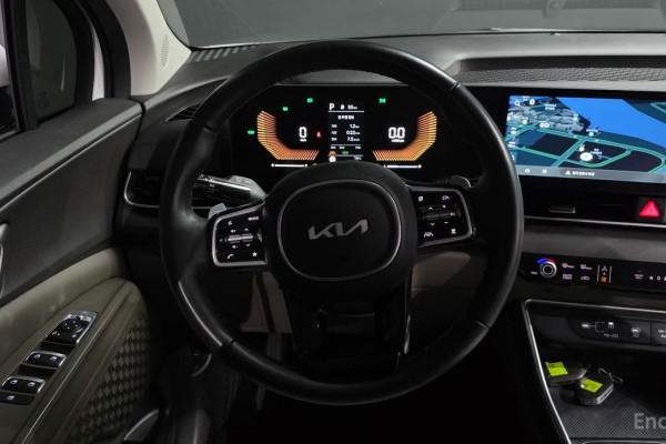 2024 Kia Carnival с пробегом 20 962 км