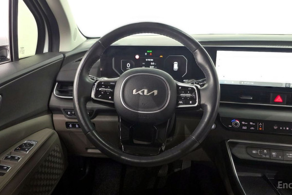 2024 Kia Carnival с пробегом 45 105 км