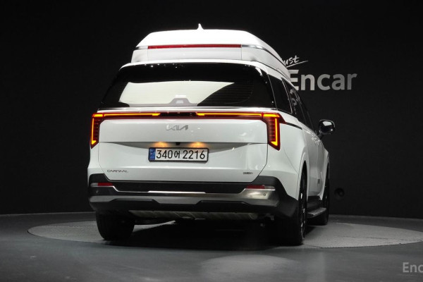2024 Kia Carnival с пробегом 5 459 км