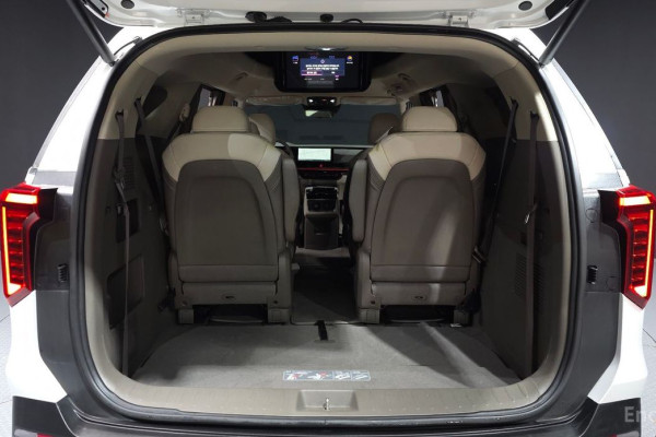 2024 Kia Carnival с пробегом 5 459 км