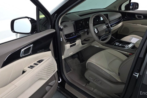 2025 Kia Carnival с пробегом 9 666 км