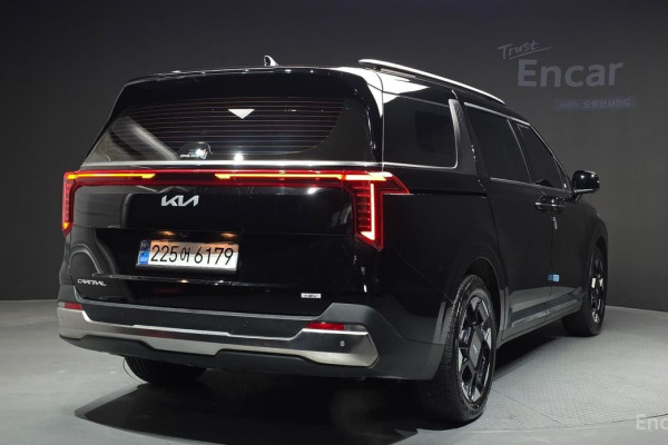 2024 Kia Carnival с пробегом 45 361 км