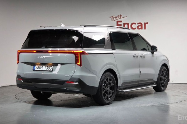 2025 Kia Carnival с пробегом 13 264 км