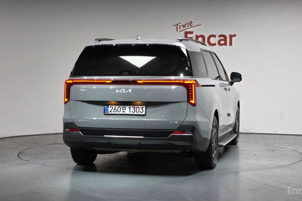 2025 Kia Carnival с пробегом 13 264 км