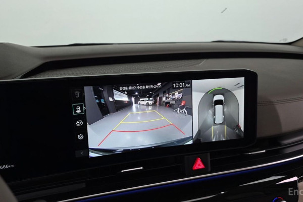 2025 Kia Carnival с пробегом 9 666 км