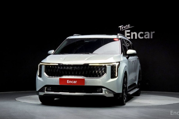 2024 Kia Carnival с пробегом 24 275 км