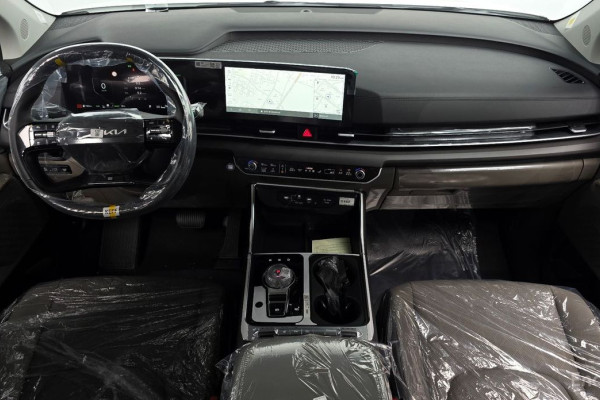 2026 Kia Carnival с пробегом 55 км