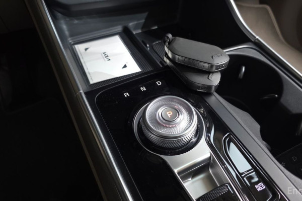 2025 Kia Carnival с пробегом 13 264 км