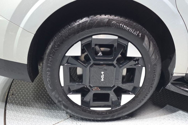 2024 Kia Carnival с пробегом 24 275 км