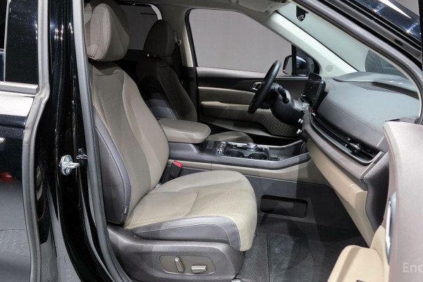 2024 Kia Carnival с пробегом 45 361 км