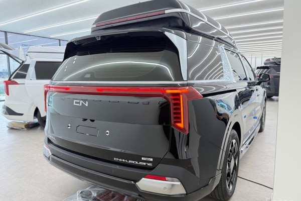 2026 Kia Carnival с пробегом 16 км