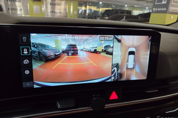 2025 Kia Carnival с пробегом 14 700 км