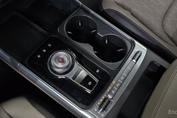 2025 Kia Carnival с пробегом 21 738 км