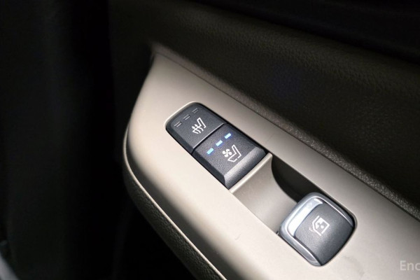 2024 Kia Carnival с пробегом 45 361 км