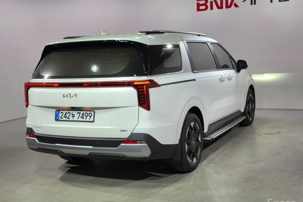 2026 Kia Carnival с пробегом 2 200 км