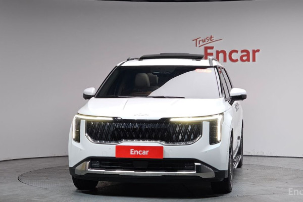 2025 Kia Carnival с пробегом 13 034 км