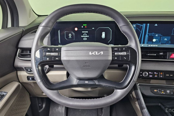 2025 Kia Carnival с пробегом 21 738 км