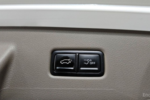 2024 Kia Carnival с пробегом 42 136 км