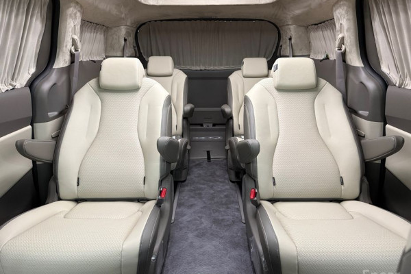 2026 Kia Carnival с пробегом 16 км