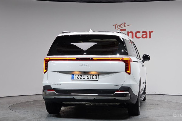 2025 Kia Carnival с пробегом 13 034 км