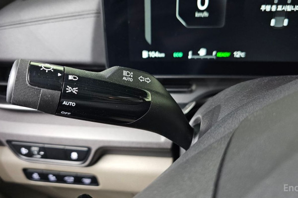 2025 Kia Carnival с пробегом 21 738 км