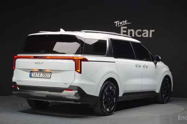 2024 Kia Carnival с пробегом 43 131 км