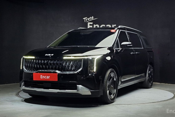 2025 Kia Carnival с пробегом 9 866 км