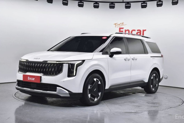 2024 Kia Carnival с пробегом 33 347 км