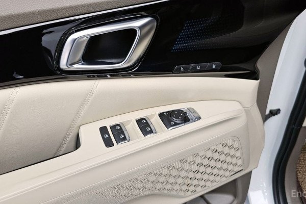 2024 Kia Carnival с пробегом 42 136 км