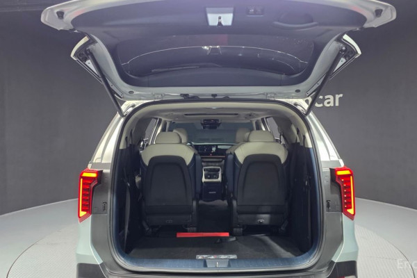 2024 Kia Carnival с пробегом 24 275 км