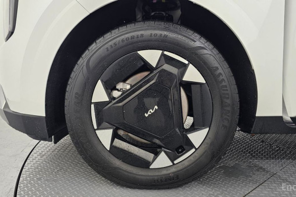 2024 Kia Carnival с пробегом 33 347 км