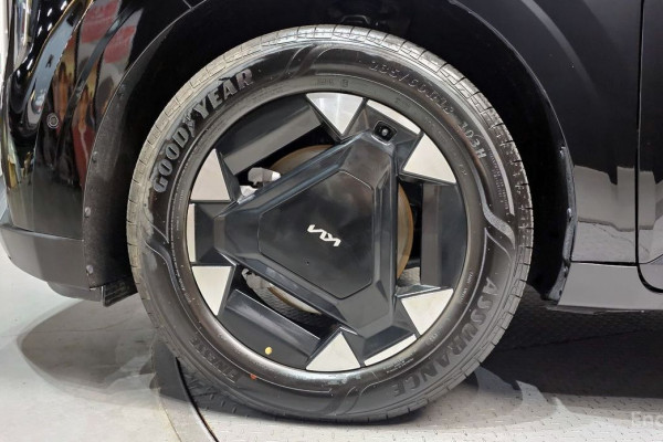 2025 Kia Carnival с пробегом 9 866 км