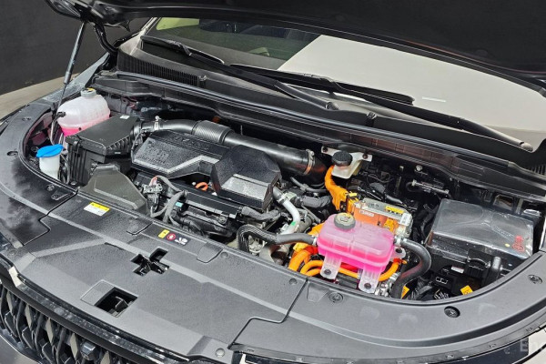 2025 Kia Carnival с пробегом 9 866 км