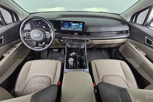 2024 Kia Carnival с пробегом 33 347 км