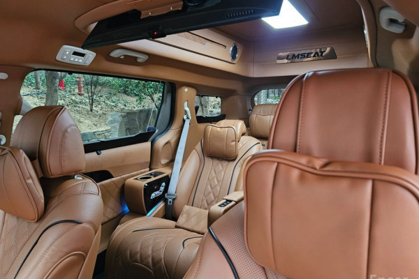 2024 Kia Carnival с пробегом 23 500 км